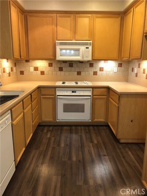 Building Photo - 28553 Sorano Cove