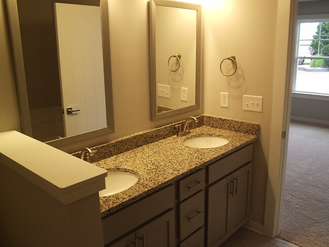 Building Photo - 167 Panther Point Ln