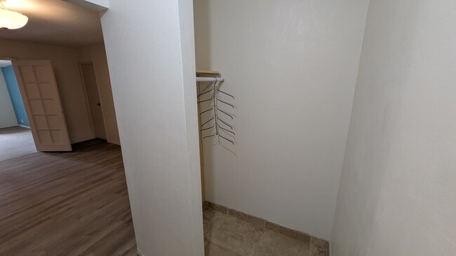 Building Photo - 2971 Swandale Ct