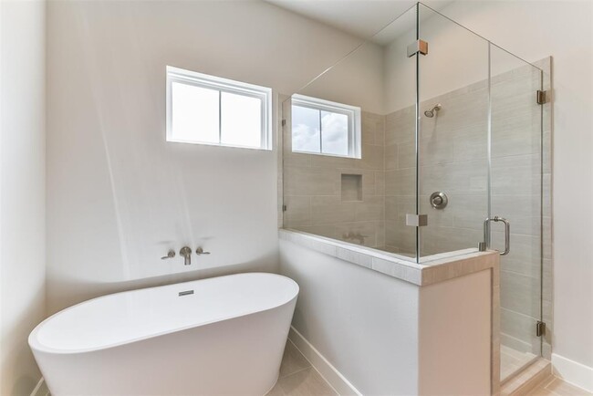 Building Photo - 10922 Brookeshire Chase Ln