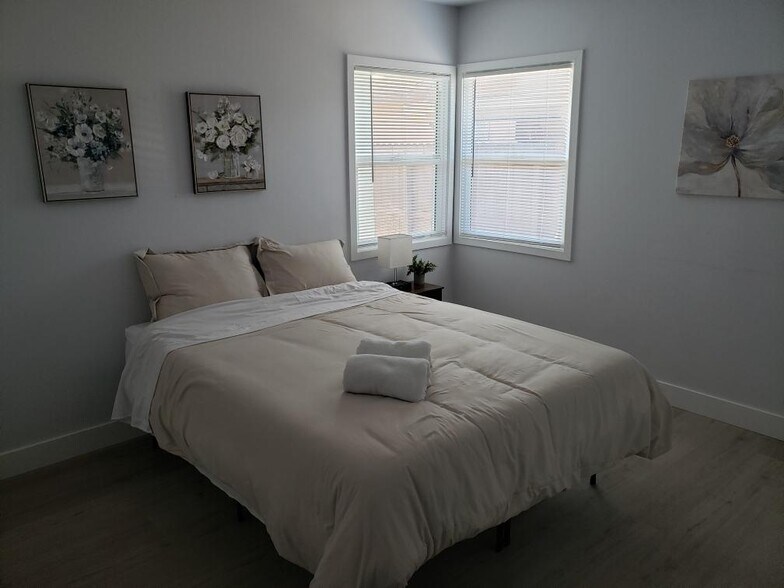 Building Photo - 13471 Jackson St