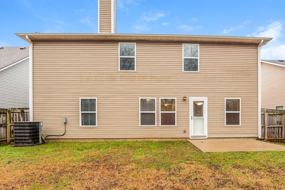 Building Photo - 2716 Miranda Dr