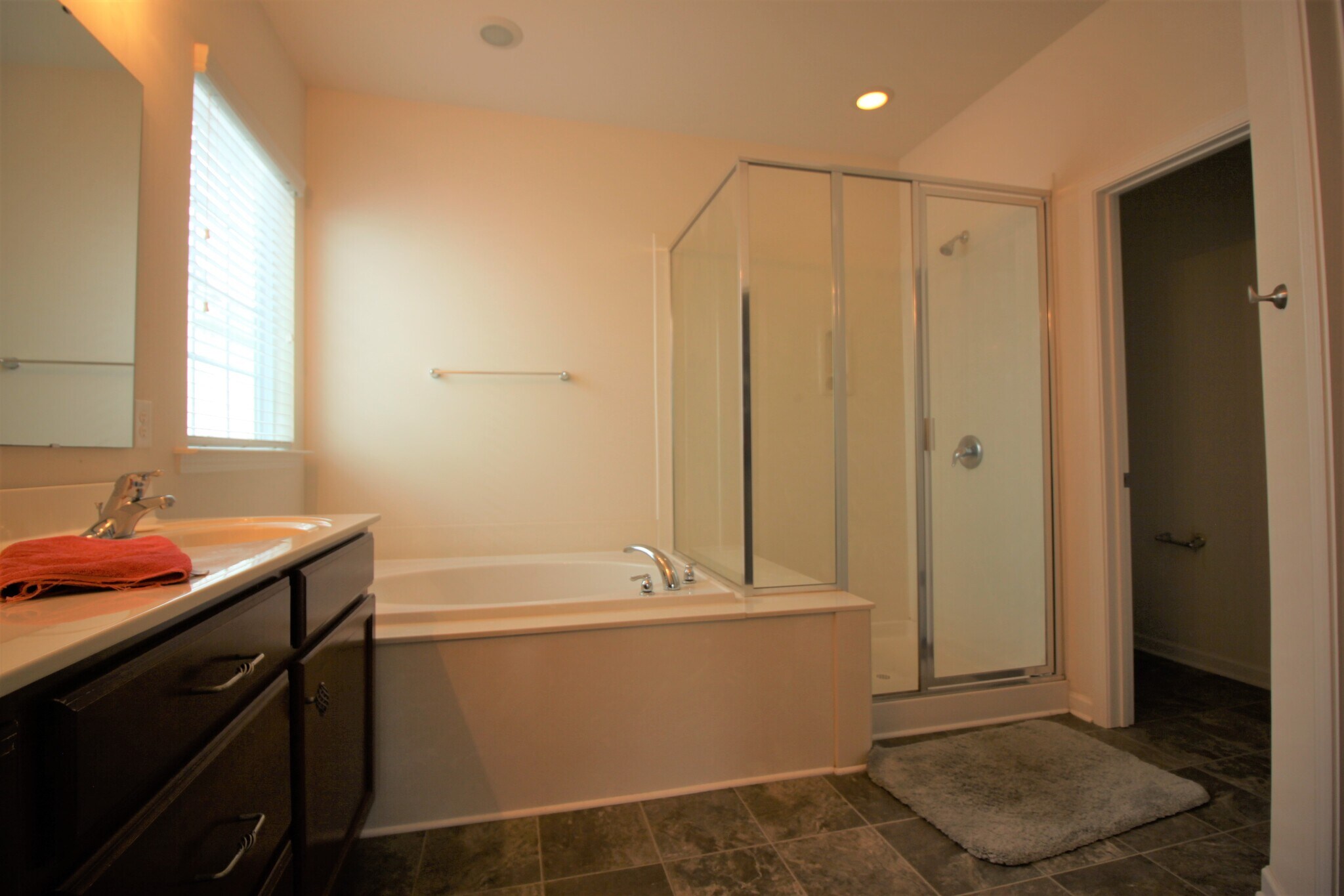 Building Photo - 10519 Royal Winchester Dr