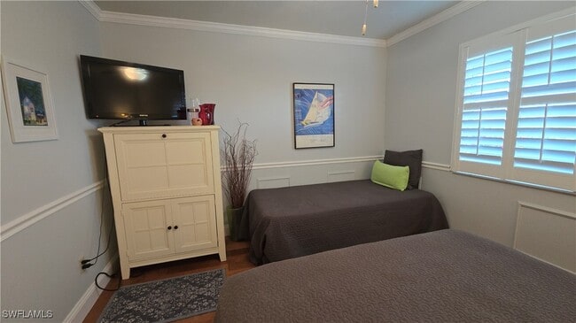 Building Photo - 12945 Vanderbilt Dr