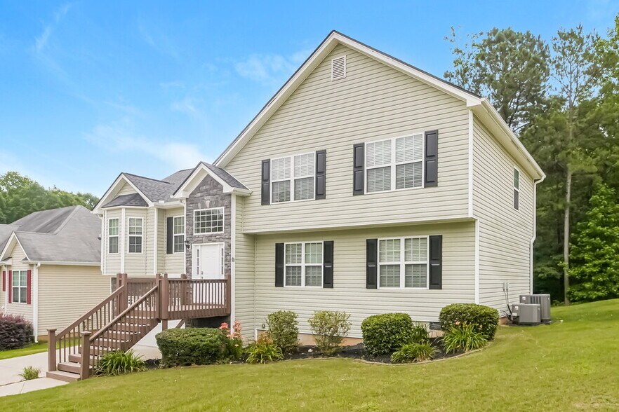 Building Photo - 427 Steadham Ct