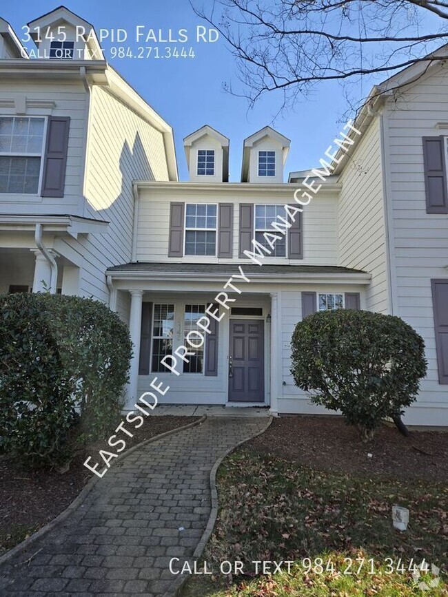 Building Photo - LOCATION!! Fabulous town home in the desir...