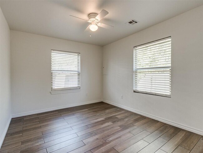 Building Photo - 4101 N Hammond Ave