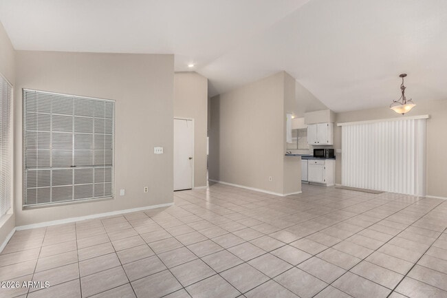 Building Photo - 8802 W Townley Ave