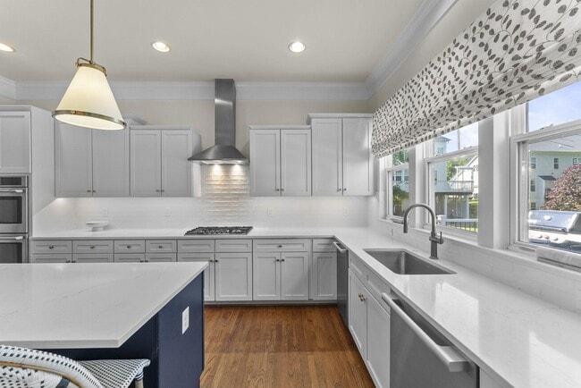 Building Photo - 4039 Cray Dr