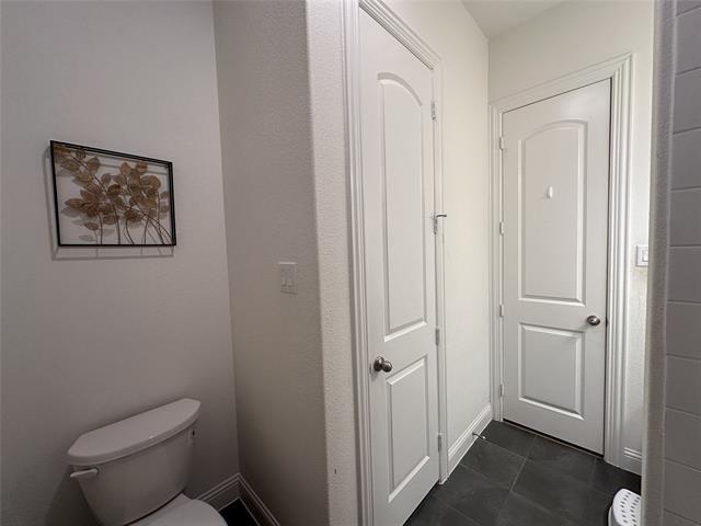 Building Photo - 7032 Mapleshade Way