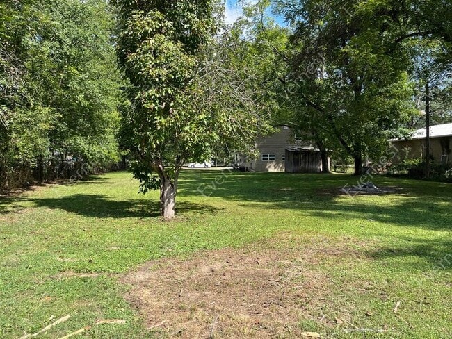 Building Photo - 1660 Chattanooga Valley Rd