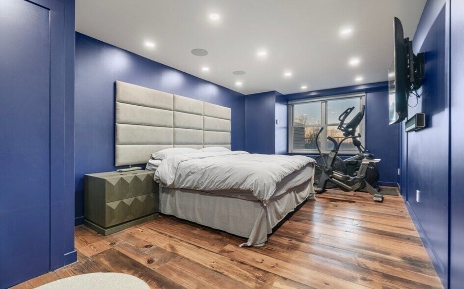 Building Photo - 151 Tremont St