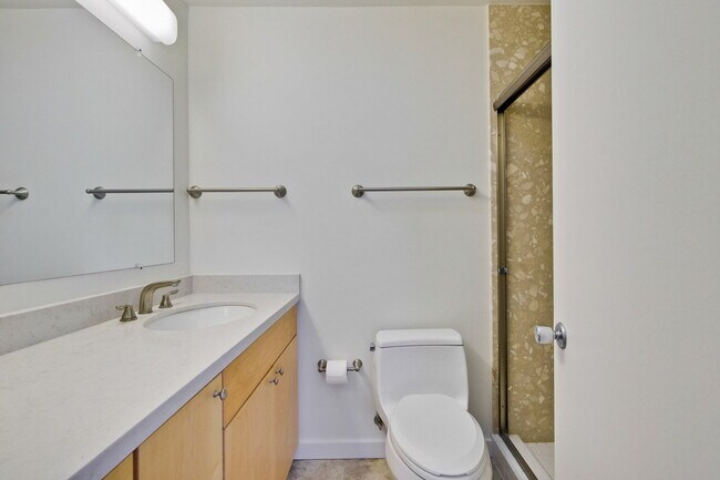 Building Photo - Single Story Townhome in Cherry Chase Neighborhood of Sunnyvale!