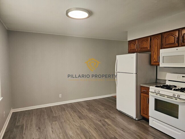 Building Photo - Charming 3-Bedroom Ranch with Detached Gar...