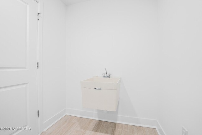 Building Photo - 103 Woolley Ct