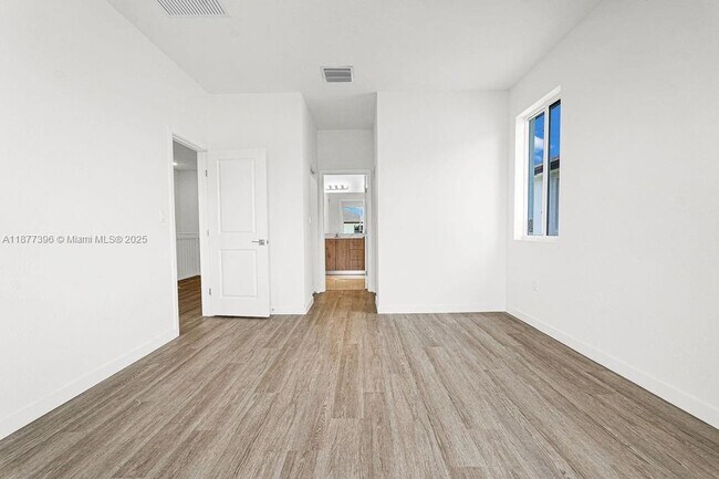 Building Photo - 22485 SW 125th Ave