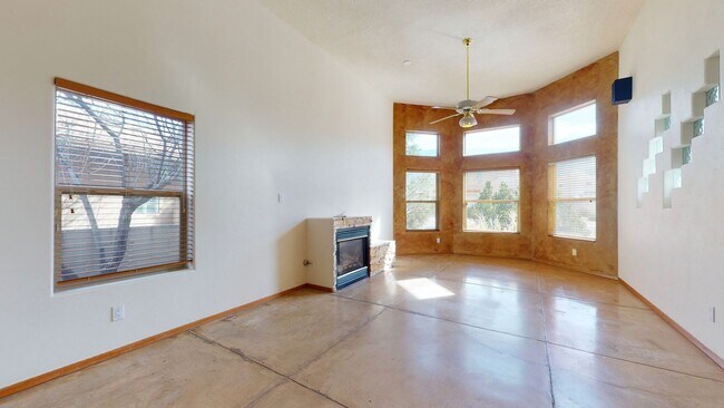 Building Photo - 6411 Consuelo Point St NE