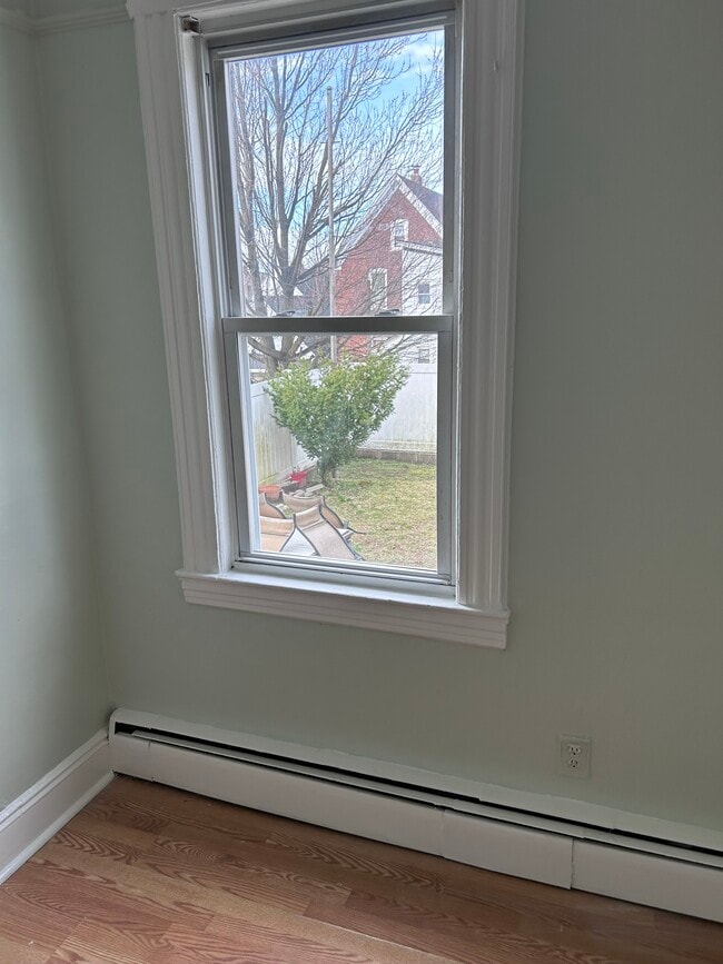 Building Photo - 195 Cambridge Ave