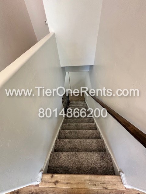 Building Photo - This property offers a NO DEPOSIT option available for qualified renters!