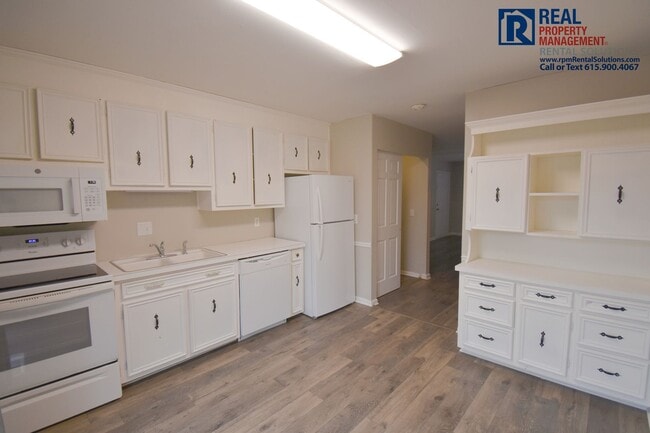 Building Photo - Wonderful 2BD/1BA duplex in the heart of Murfreesboro!