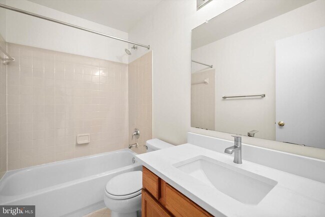 Building Photo - 44226 Mossy Brook Square