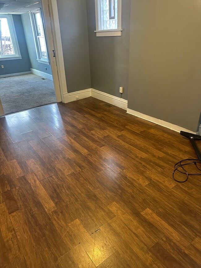 Building Photo - 208 McKinley St