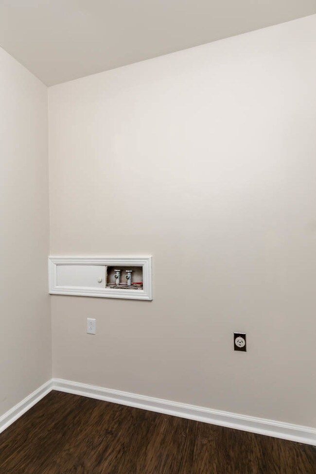 Building Photo - 145 Newcastle St