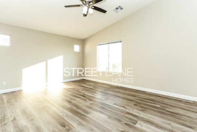 Building Photo - 3 Bedroom in NW Las Vegas!