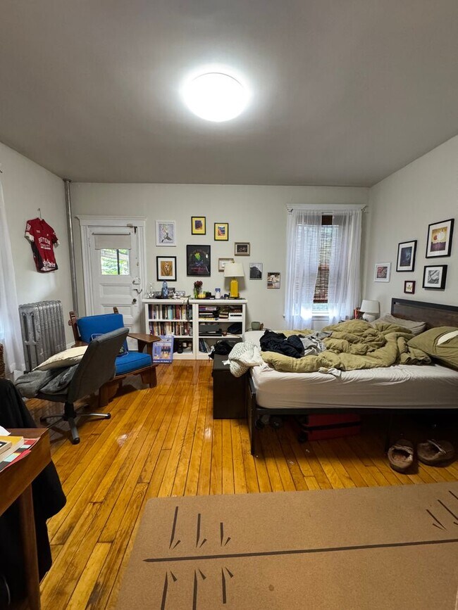 Building Photo - 3 Bed 9/1 BRIGHTON