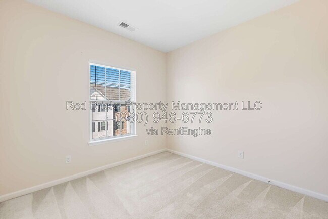 Building Photo - 2306 Rachelwood Dr
