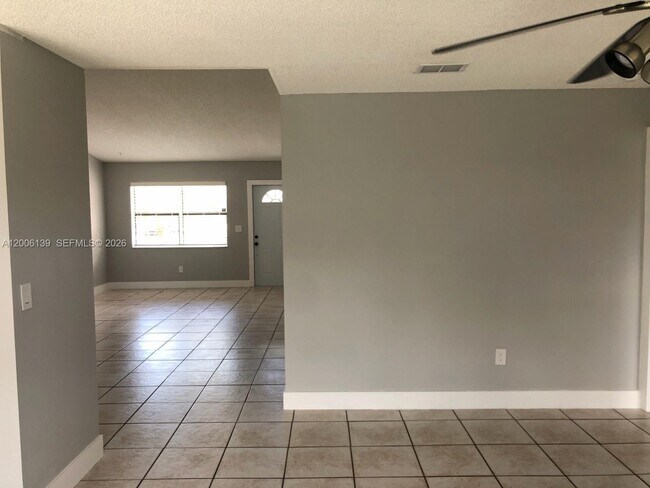 Building Photo - 15167 SW 94th Terrace