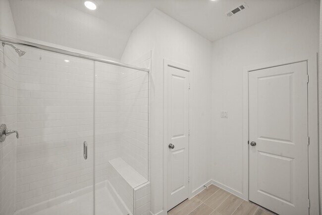Building Photo - 2207 Diagonal Ln