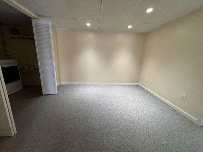 Building Photo - 3776 Kenwick Trail