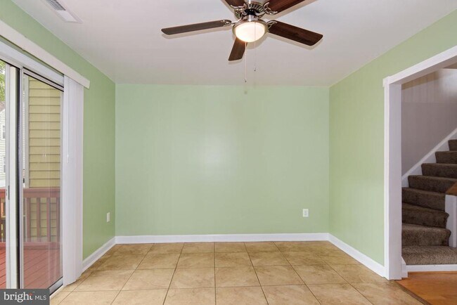 Building Photo - 1467 Chatham Ct