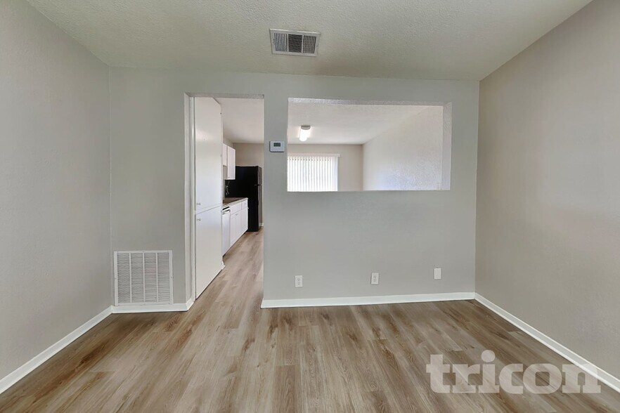 Building Photo - 9506 Sugarloaf Dr