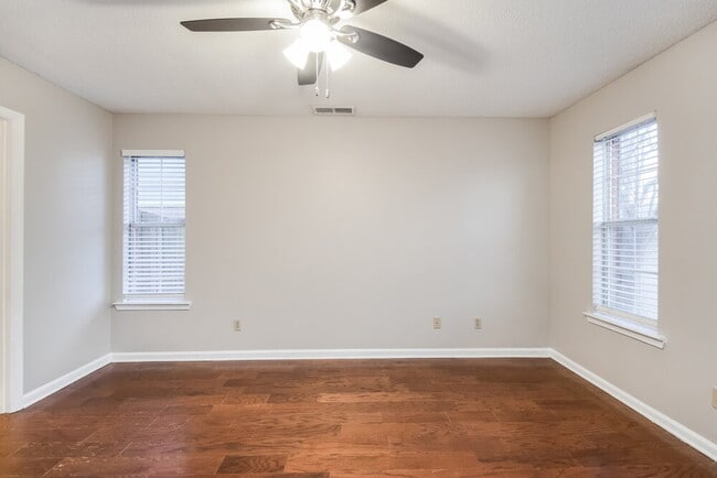 Building Photo - 4483 Shadow Glen Cove