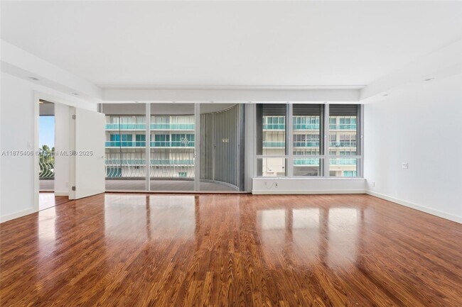 Building Photo - 10155 Collins Ave