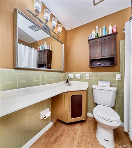 Building Photo - 708 Whitewillow Ln