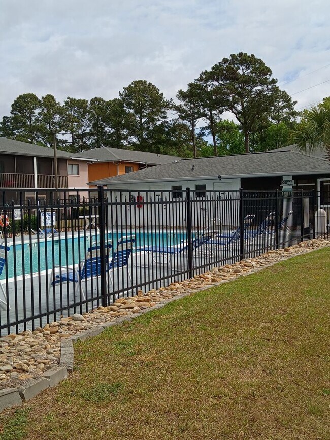 Building Photo - WESTWIND COMMUNITY