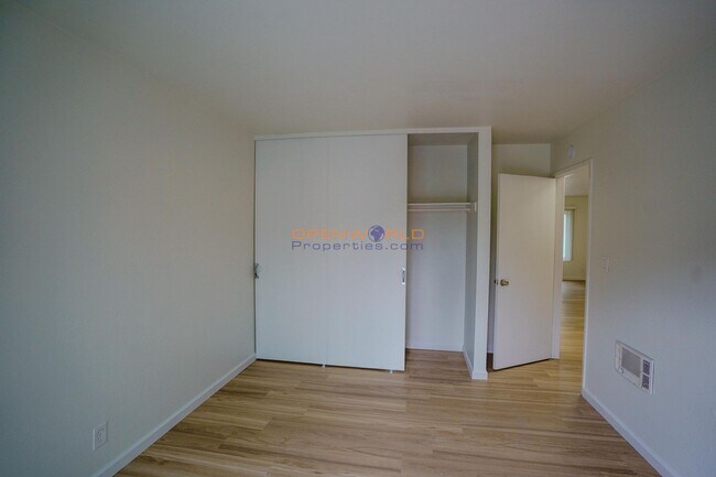 Building Photo - 414 Bancroft Ave