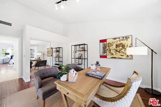 Building Photo - 4115 Laurelgrove Ave