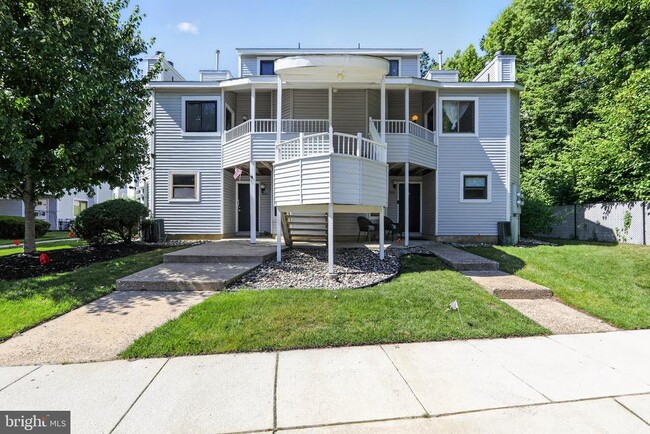Building Photo - 5104 Tracy Ct