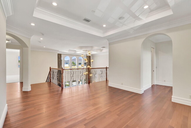 Building Photo - 953 Banyan Dr