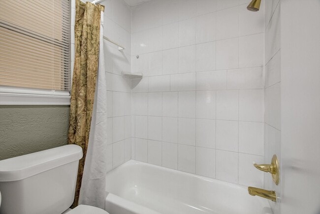 Building Photo - 6315 Rustygate Dr