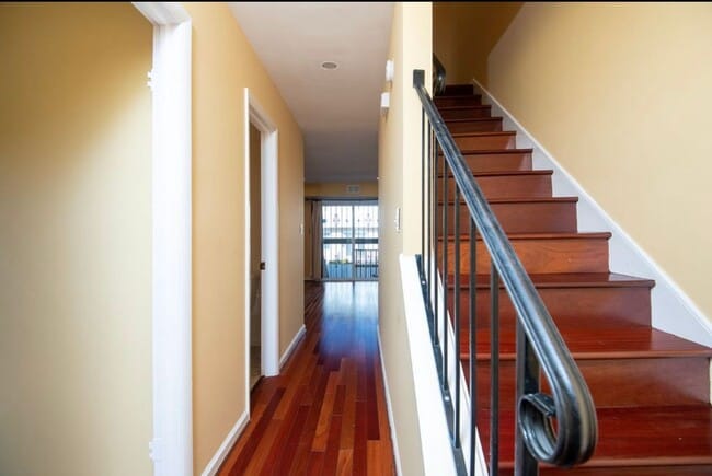 Building Photo - Bright 3 Bedroom Takoma Townhome with Park...