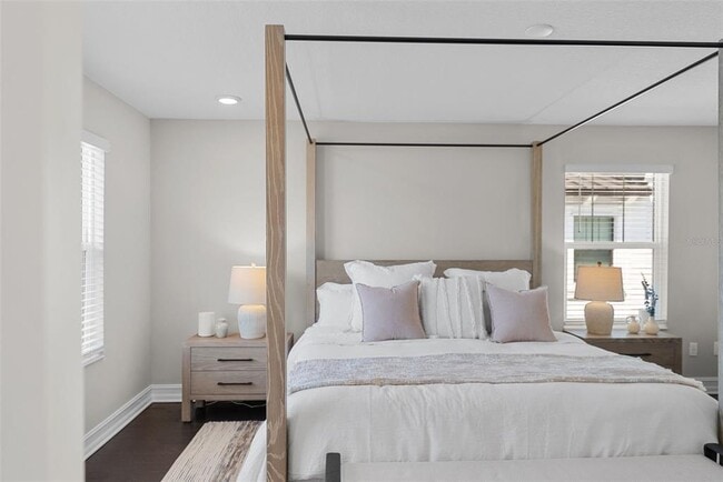 Building Photo - 5351 Bridge St