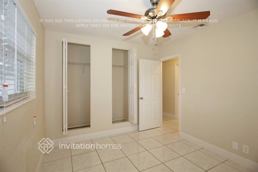 Building Photo - 781 SW 64th Terrace