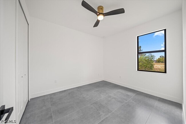 Building Photo - 4536 NW 35th Pl