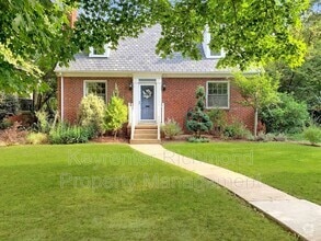 Building Photo - 4806 Stuart Ave
