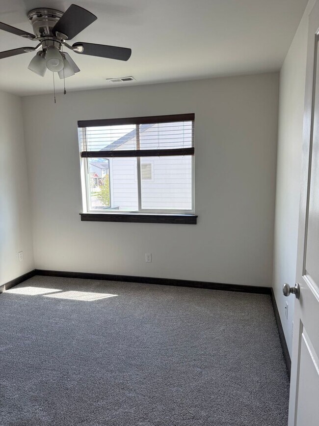 Building Photo - 1518 Butler Creek Ave